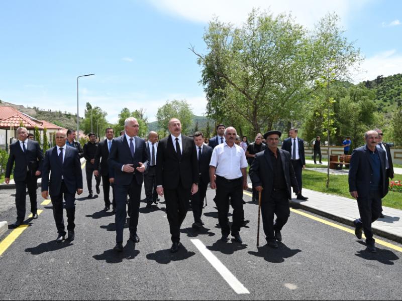 President Ilham Aliyev met with residents who had relocated to Sus village in Lachin district
