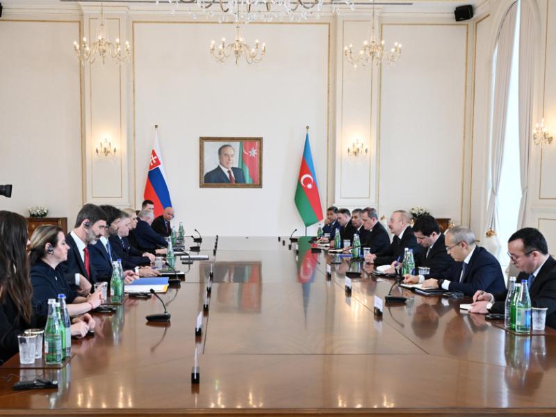 President Ilham Aliyev held expanded meeting with Prime Minister of Slovakia