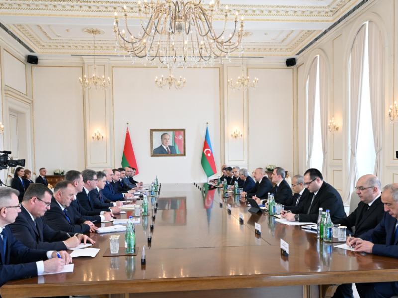 Состоялась встреча Президента Ильхама Алиева с Президентом Александром Лукашенко в расширенном составе 
