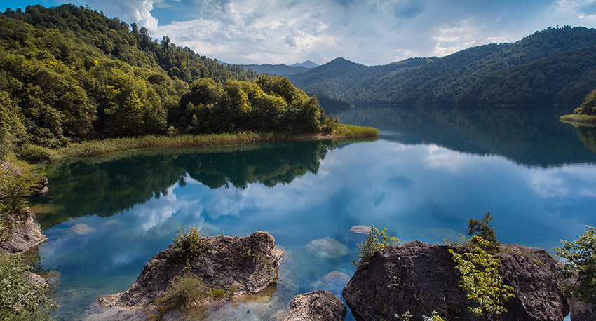 Azerbaijan az
