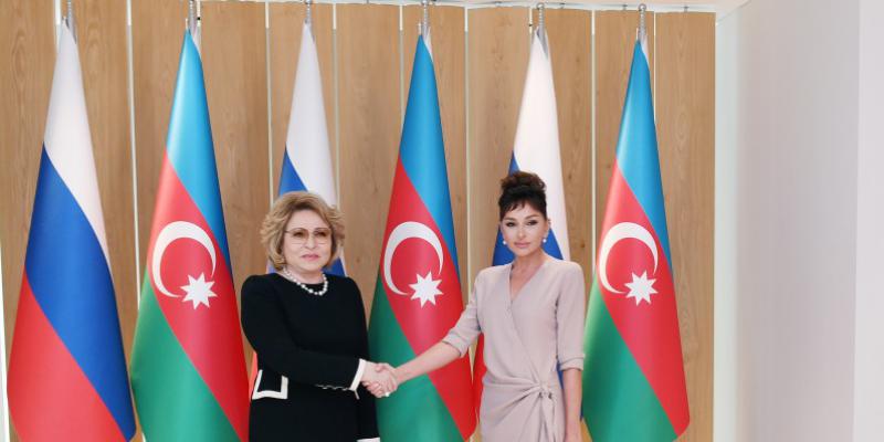 Birinci vitse-prezident Mehriban Əliyeva Rusiya Federasiya Şurasının sədri Valentina Matviyenko ilə görüşüb