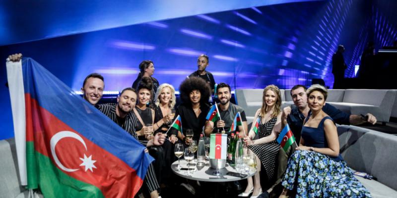Çingiz Mustafayev “Eurovision 2019” beynəlxalq mahnı müsabiqəsində finala vəsiqə qazanıb