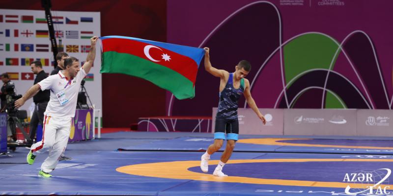 “EYOF 2019”: Atletlərimiz güləş yarışlarının sonuncu günündə 4 qızıl, 1 gümüş və 1 bürünc medal qazanıblar
