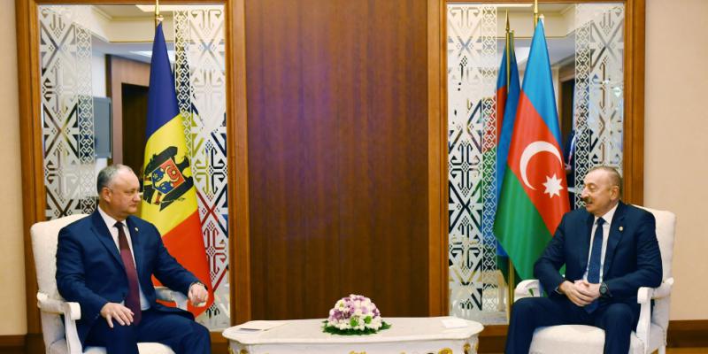 Azərbaycan Prezidenti İlham Əliyev Moldova Prezidenti İqor Dodon ilə görüşüb