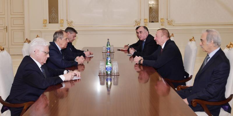 Президент Азербайджана Ильхам Алиев принял министра иностранных дел России