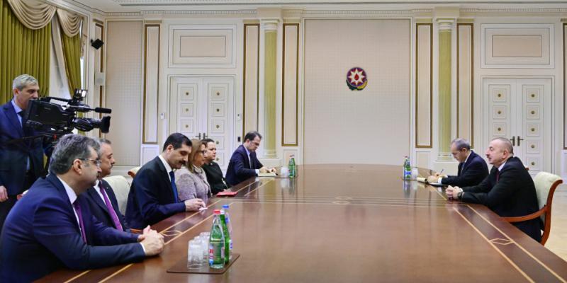 Президент Ильхам Алиев принял делегацию во главе с министром торговли Турции