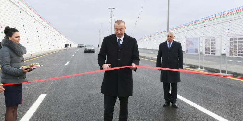 Президент Ильхам Алиев принял участие в открытии автомобильного туннеля в Пиршаги