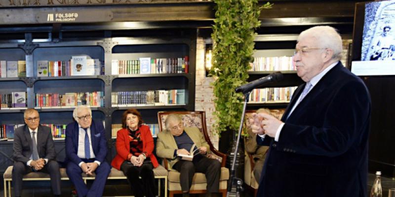 В Бакинском книжном центре состоялась церемония презентации книги «Формула жизни. Книга о папе и маме»