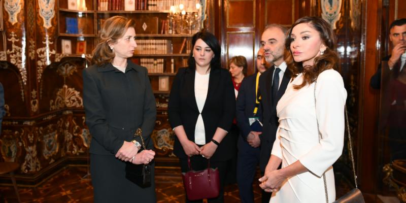 Первая леди Азербайджана Мехрибан Алиева ознакомилась с Квиринальским дворцом Италии