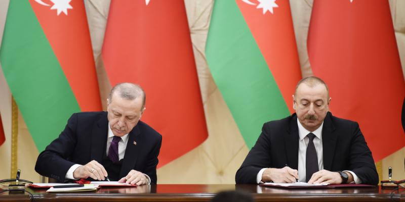 Подписаны азербайджано-турецкие документы