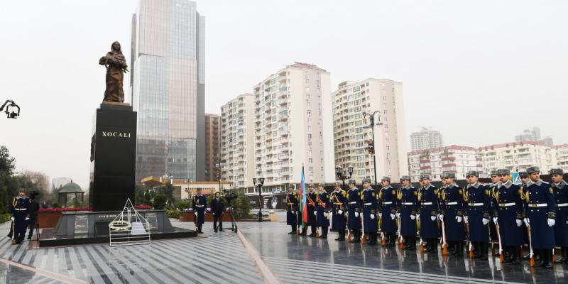 Президент Ильхам Алиев принял участие в церемонии почтения памяти жертв Ходжалинского геноцида