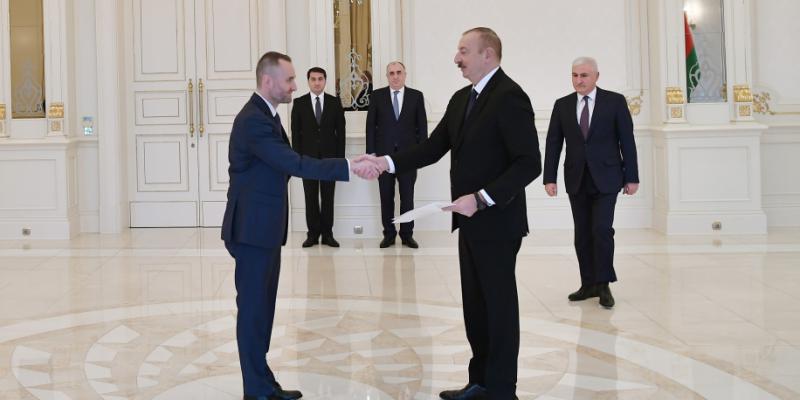 President Ilham Aliyev received credentials of incoming Polish ambassador