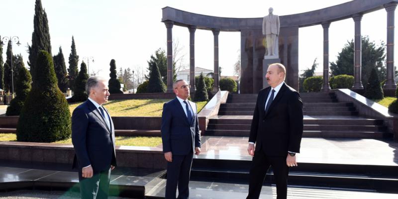 Президент Ильхам Алиев прибыл в Шамкирский район