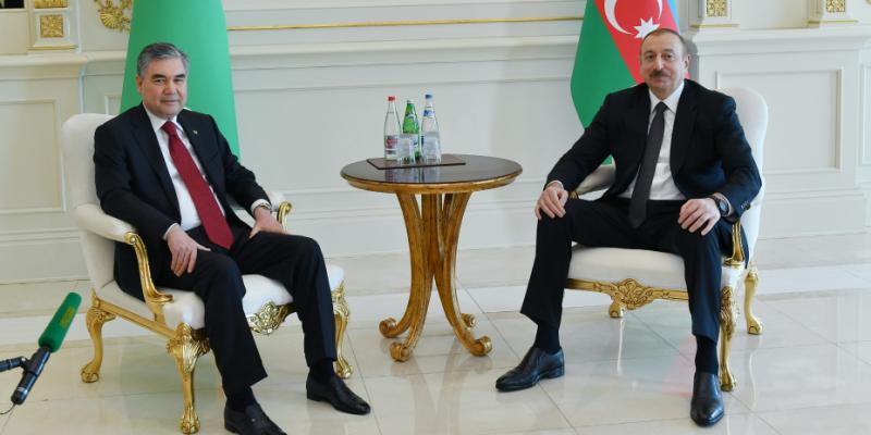 Состоялась встреча Президента Ильхама Алиева и Президента Гурбангулы Бердымухамедова один на один