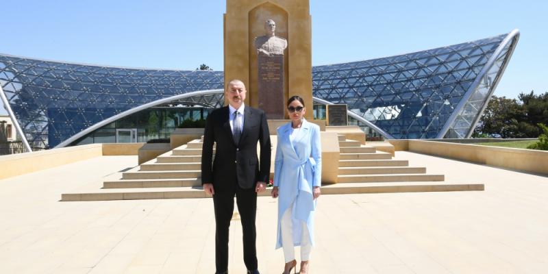 President Ilham Aliyev paid tribute to Azerbaijanis killed in Great Patriotic War