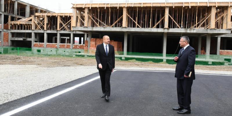 President Ilham Aliyev viewed construction progress at blocks of residential buildings for 3,042 IDP families