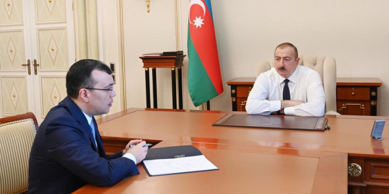 Президент Ильхам Алиев принял министра труда и социальной защиты населения Сахиля Бабаева