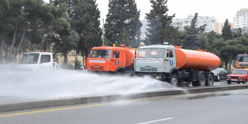 На около 300 главных улицах и проспектах Баку будут проведены усиленные дезинфекционные работы
