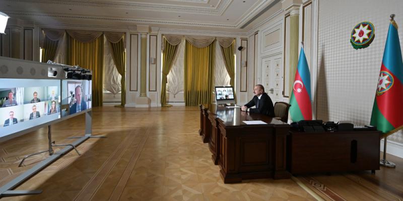 Состоялась видеоконференция между Президентом Ильхамом Алиевым и вице-президентом и другими представителями компании Microsoft