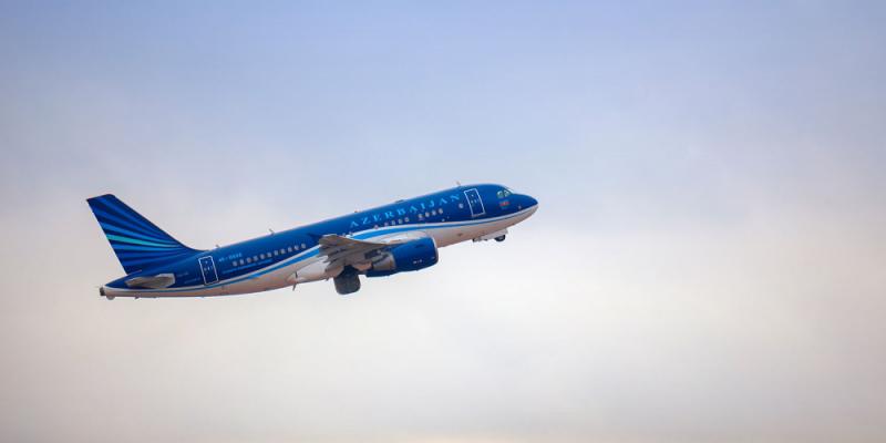 На сайте AZAL открыта продажа билетов Баку-Стамбул-Баку