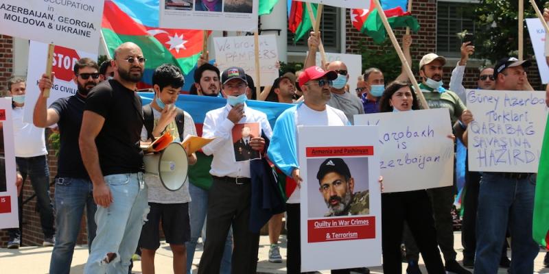 В Вашингтоне прошла акция протеста в связи с недавними военными провокациями армянских вооруженных сил