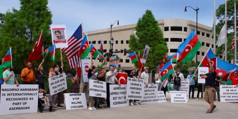 Члены азербайджанской общины провели в городе Скоки штата Иллинойс акцию в поддержку армии