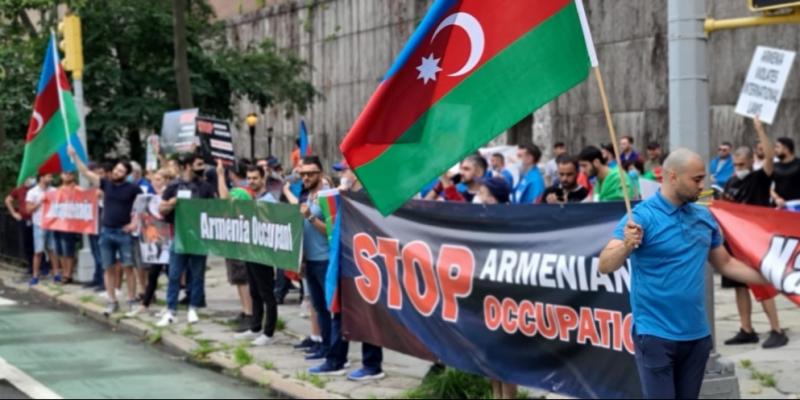 Ermənistanın BMT-dəki nümayəndəliyi qarşısında aksiya keçirilib