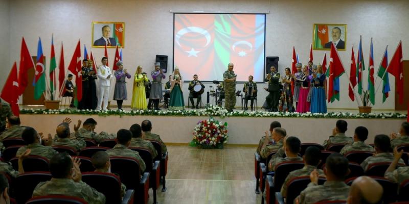 Состоялась торжественная церемония под девизом “Азербайджано-турецкое братство вечно и нерушимо”