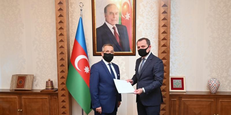 Azerbaijani FM meets with newly appointed Greek ambassador
