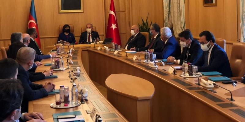 Обсуждены перспективы развития азербайджано-турецких межпарламентских связей