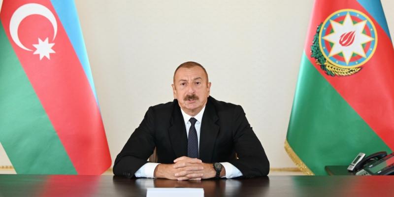 Prezident İlham Əliyev: Azərbaycan Ordusu hazırda düşmənin hərbi mövqelərinə atəşlər, zərbələr endirir