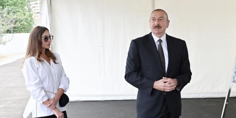 Президент Ильхам Алиев и Первый вице-президент Мехрибан Алиева пожертвовали месячную заработную плату в Фонд помощи Вооруженным силам