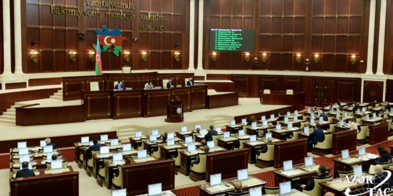 В Милли Меджлисе принят законопроект в связи с переименованием села Мадагиз на Суговушан