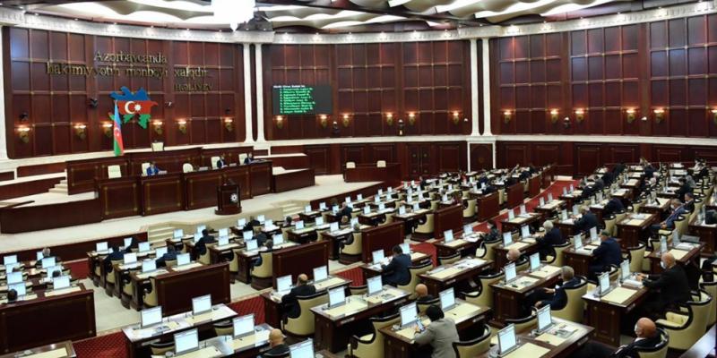 Milli Məclisin iclasında Xocavənd rayonunun Vəng kəndinin Çinarlı adlandırılması təsdiqlənib