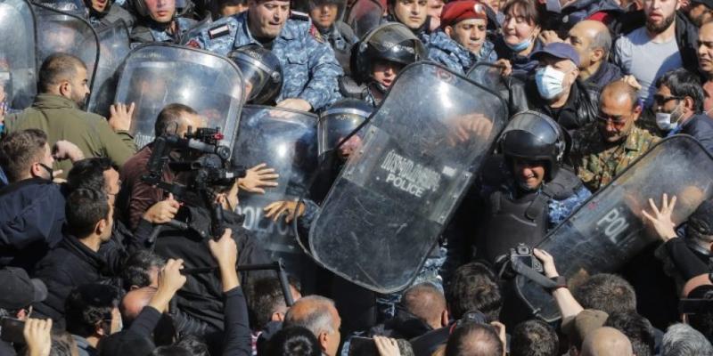 Ermənistanda bu gün demokratiyanın işartıları belə qalmayıb, ölkə kriminal şəxslərin neofaşizm yuvasına çevrilib