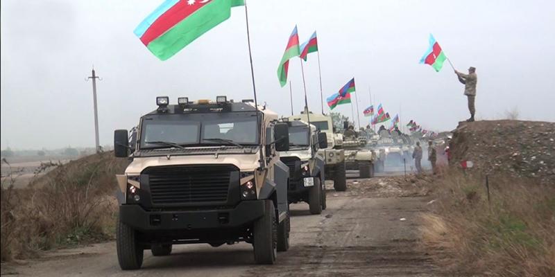Азербайджанская армия водрузила Азербайджанский флаг в Агдаме