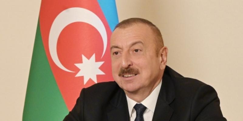 Президент Ильхам Алиев: Если бы в 1993 году Гейдар Алиев не пришел по требованию народа, то утратилась бы и государственность
