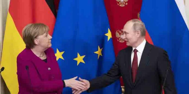 Президент России и канцлер ФРГ обсудили ситуацию в Карабахе