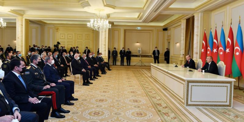 Президенты Азербайджана и Турции выступили с заявлениями для прессы