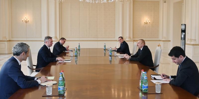 Президент Ильхам Алиев принял государственного секретаря Министерства Европы и иностранных дел Франции