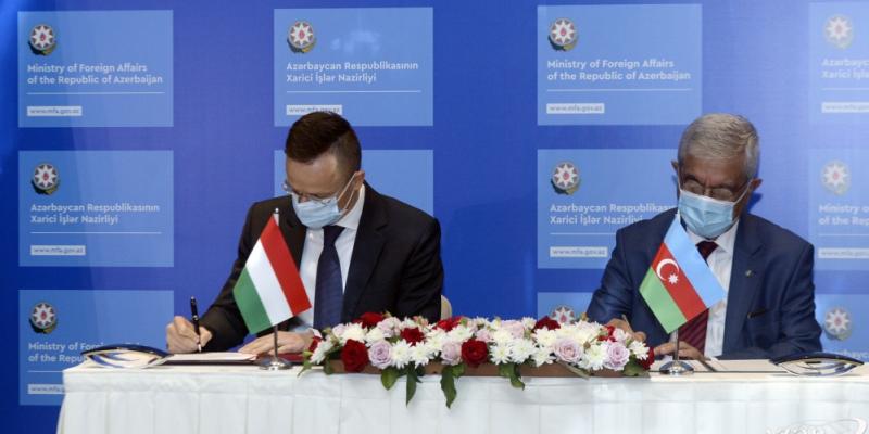 ADA Universiteti ilə Macarıstan Diplomatik Universiteti arasında Anlaşma Memorandumu imzalanıb