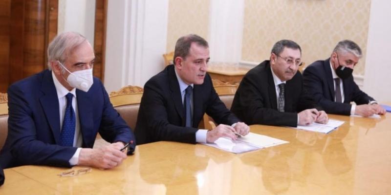 В Москве состоялась встреча министров иностранных дел Азербайджана и России