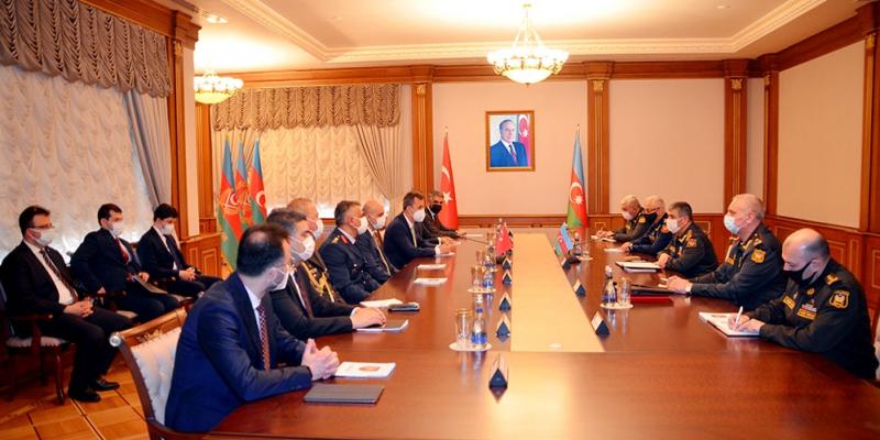 Azerbaijan’s defense minister meets with delegation of Turkish defense industry companies