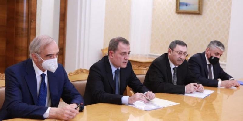 Azerbaijani, Russian FMs meet in Moscow