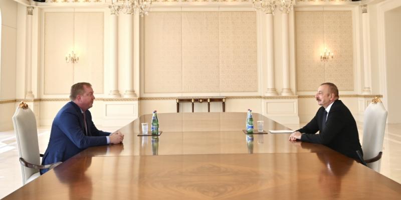 Президент Ильхам Алиев принял президента и главного исполнительного директора компании Boeing Commercial Airplanes 