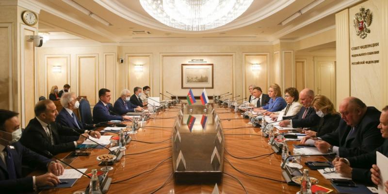 В Москве прошло заседание межпарламентской комиссии Милли Меджлиса Азербайджана и Федерального Собрания России