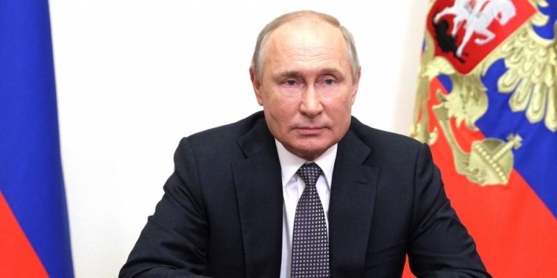Президент Владимир Путин отметил роль России в прекращении огня в Карабахе