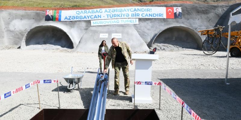 Президент Ильхам Алиев и первая леди Мехрибан Алиева посетили Кяльбаджарский и Лачинский районы 