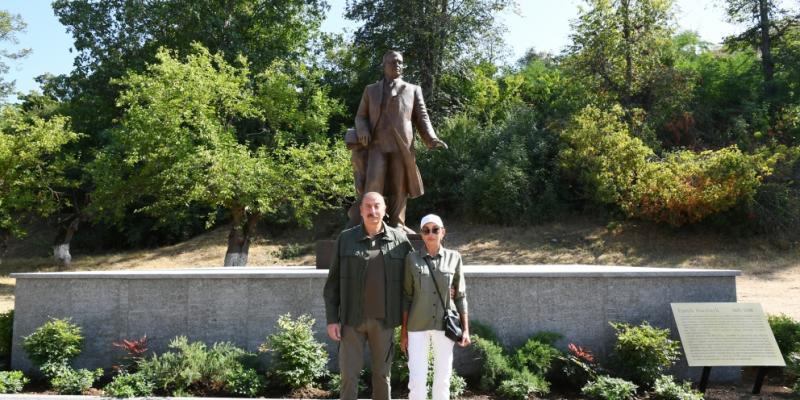 President Ilham Aliyev and First Lady Mehriban Aliyeva unveiled monument to Uzeyir Hajibayli in Shusha
