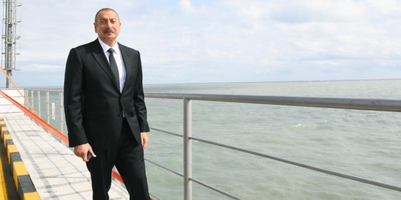 Президент Ильхам Алиев принял участие в открытии новой эстакады-насосной станции Сумгайытской электростанции